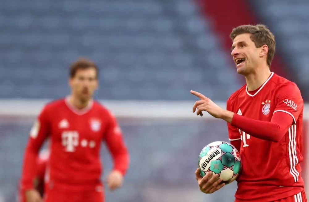  斯佩齐亚黑马成色，客场爆冷掀翻那不勒斯