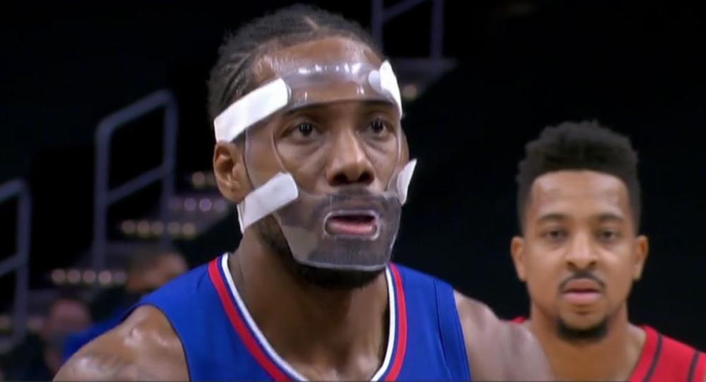  恩比德狂揽四十加十七数据，76人轻取魔术延续强势